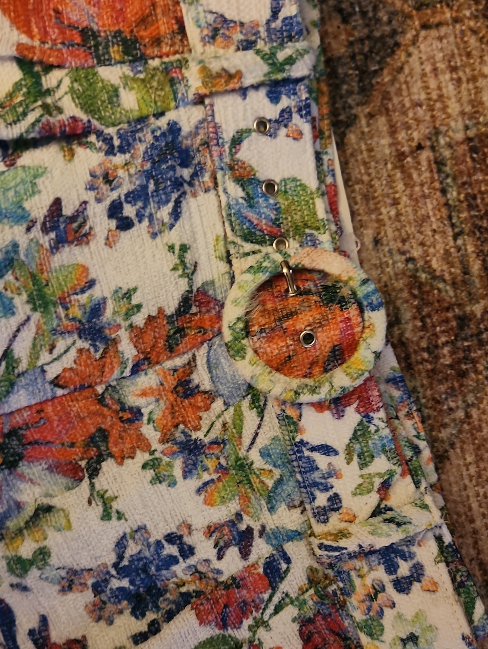 Lavender Brown Floral Tweed Short Size Medium - Picture 5 of 17